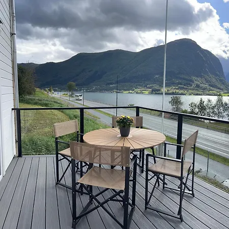 Husslattene With Terrace Apartment
