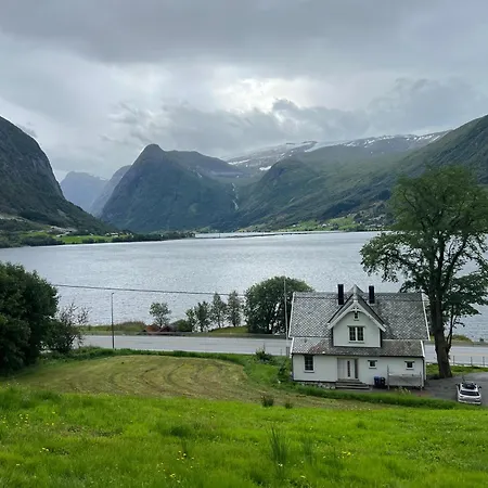 Lägenhet Husslattene With Terrace