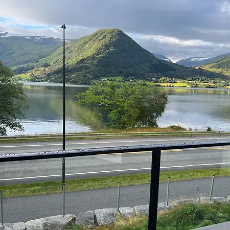 Husslattene With Terrace Lägenhet Skei (Sogn og Fjordane)