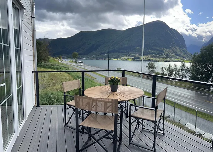 Husslattene With Terrace Apartment